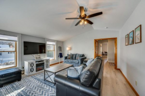 Comfortable Lincoln Home Walk to Main Street! Lincoln